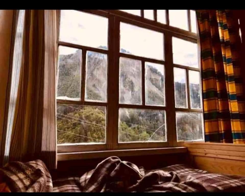 Guest House Elisabeth Adishi エクステリア 写真